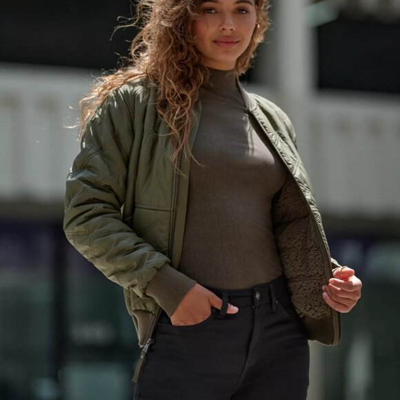 Esla Bomber Jacket - Women's Size small in Green - Picture 1 of 6